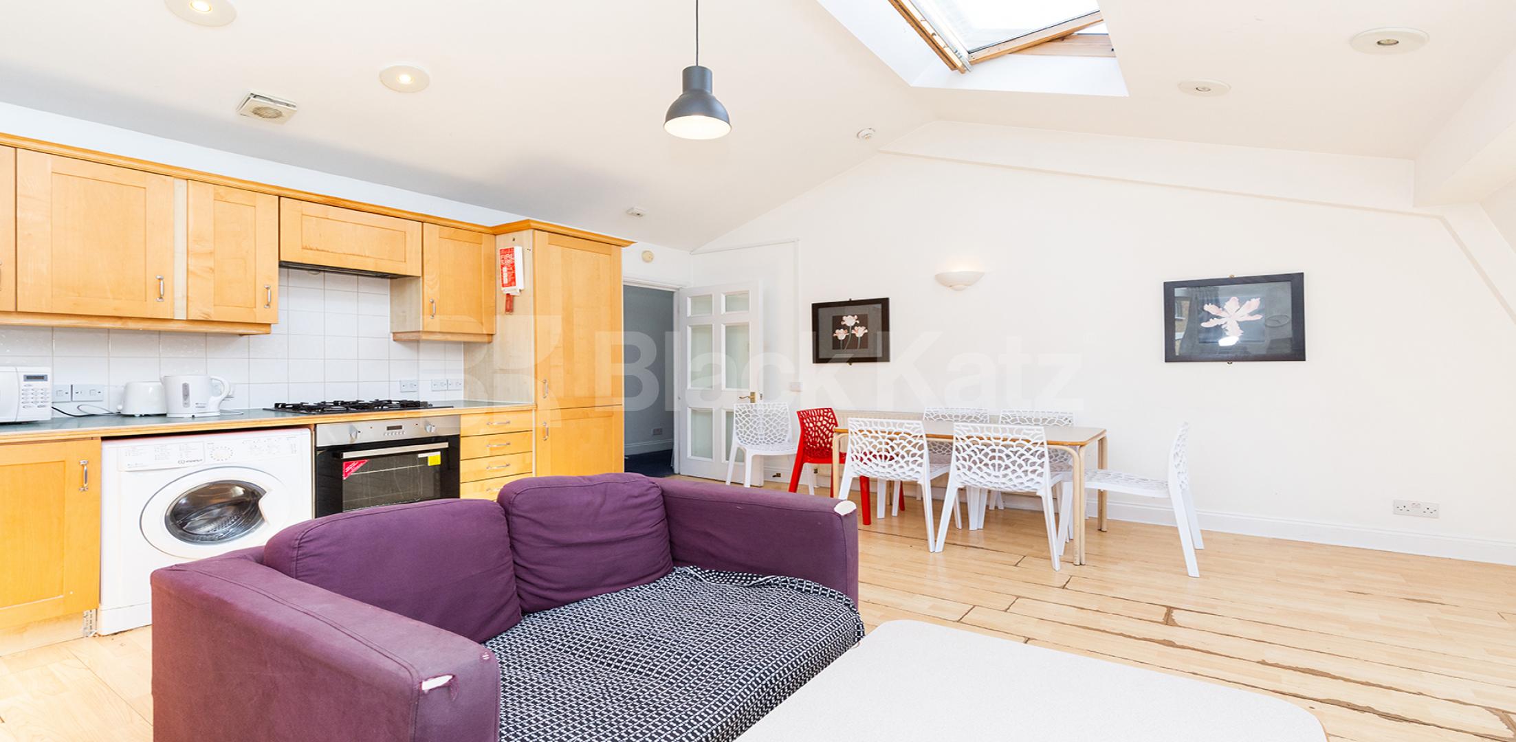 			3 BED WAREHOUSE CONVESRION!, 3 Bedroom, 1 bath, 1 reception Flat			 Crawford House Farringdon Road, CLERKENWELL / FARRINGDON